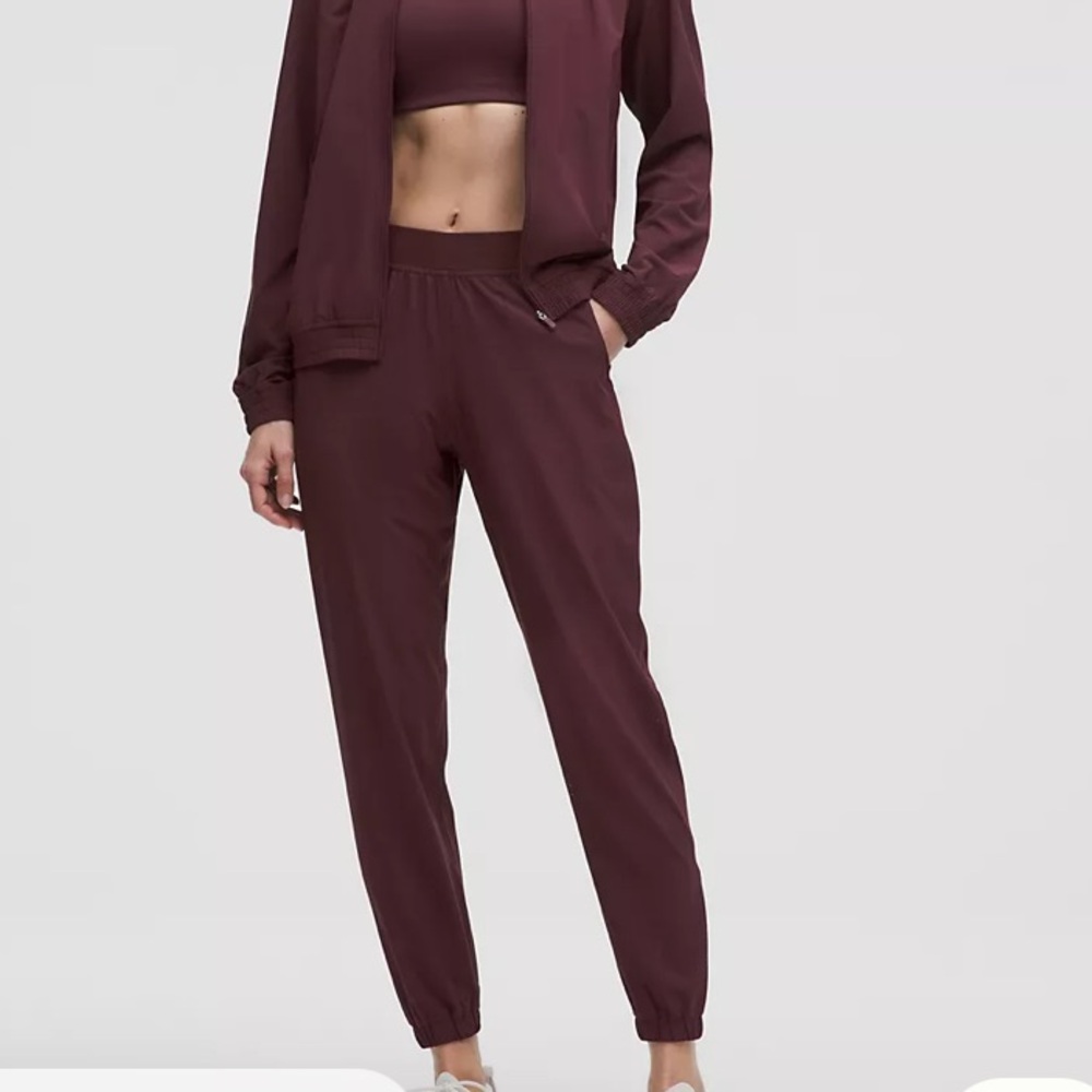 Lululemon Maroon Burgundy Cropped Pants 6